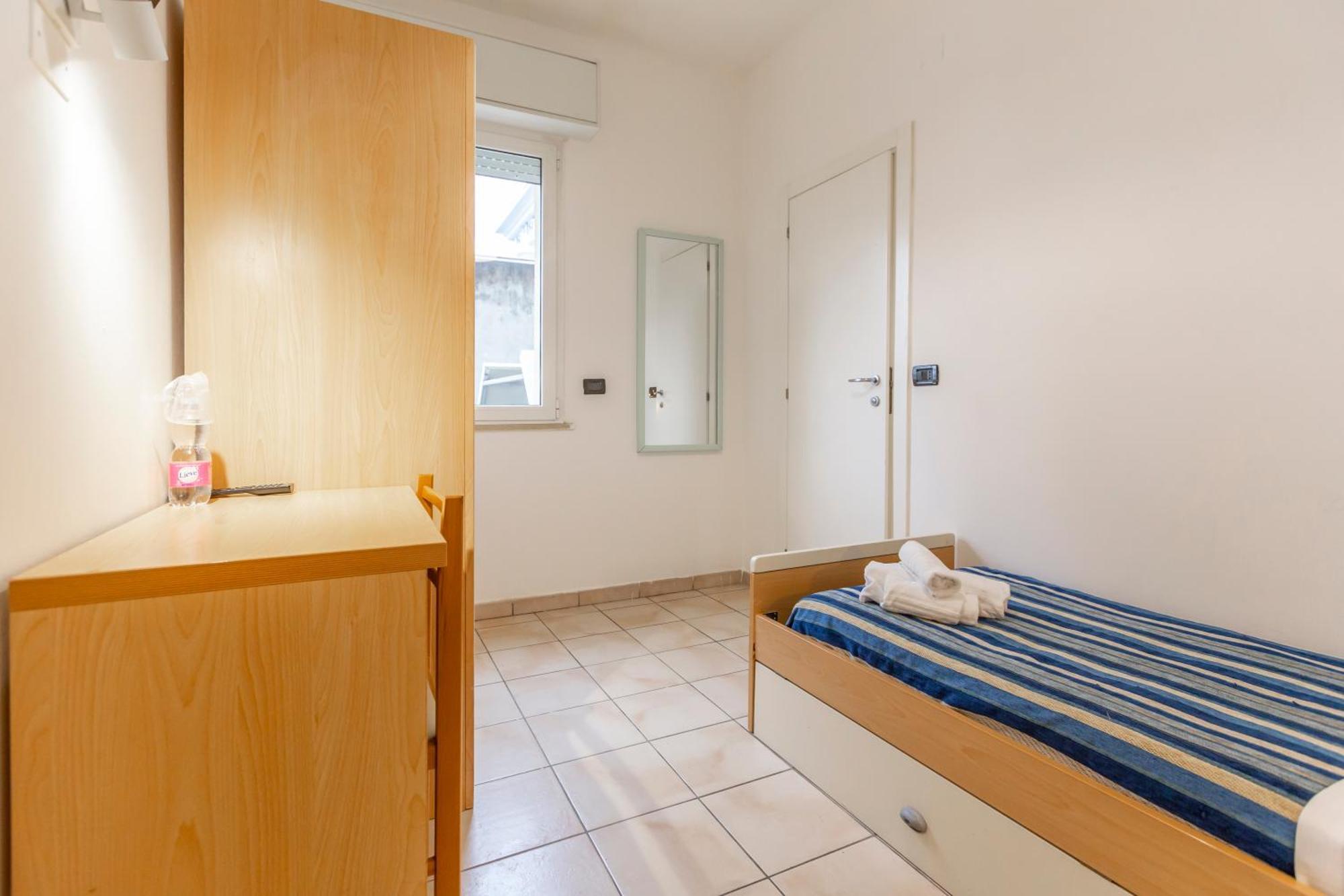 רימיני Hotel Vannucci מראה חיצוני תמונה