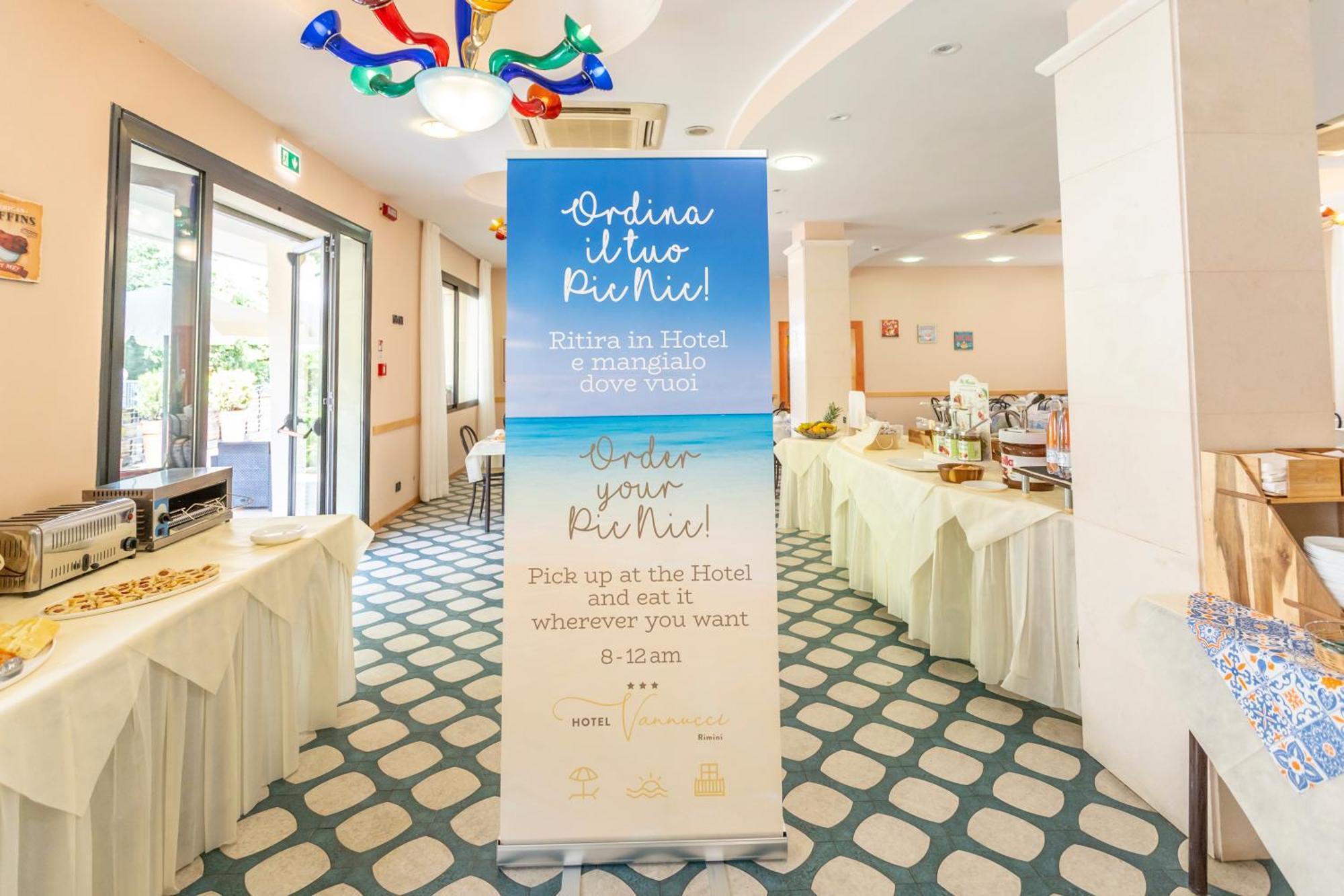 רימיני Hotel Vannucci מראה חיצוני תמונה